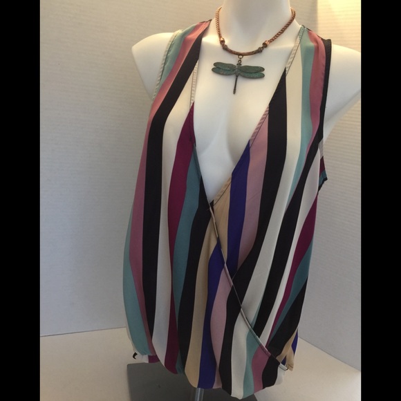 Label🌷Striped top size medium - Picture 4 of 8
